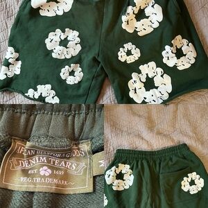 Floral Green and White Casual Shorts with Elastic Waistband